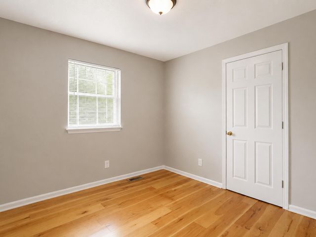 2318 Robin Hood Drive, SE, Cleveland, TN 37323