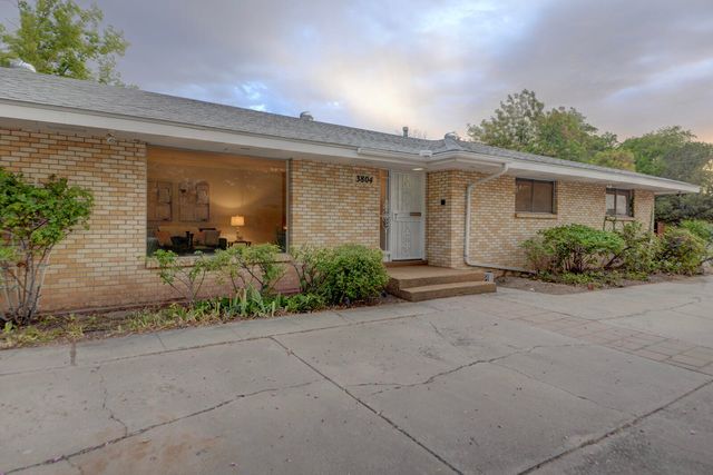 3804 La Hacienda Drive NE, Albuquerque, NM 87110
