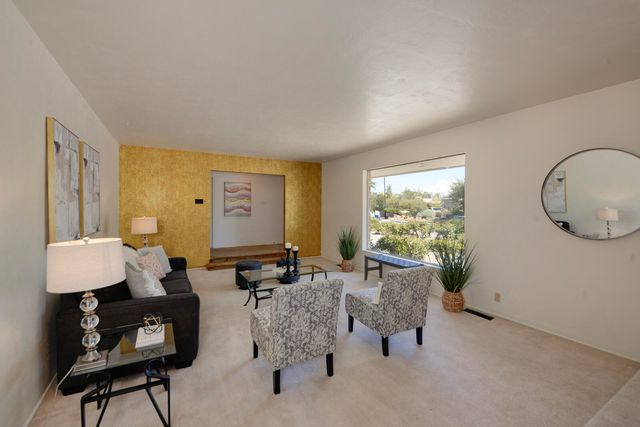3804 La Hacienda Drive NE, Albuquerque, NM 87110