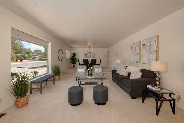 3804 La Hacienda Drive NE, Albuquerque, NM 87110