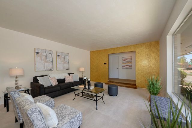 3804 La Hacienda Drive NE, Albuquerque, NM 87110
