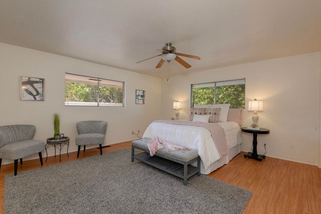 3804 La Hacienda Drive NE, Albuquerque, NM 87110