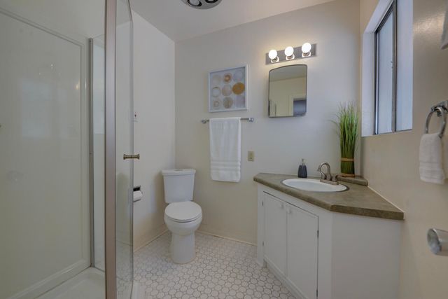 3804 La Hacienda Drive NE, Albuquerque, NM 87110