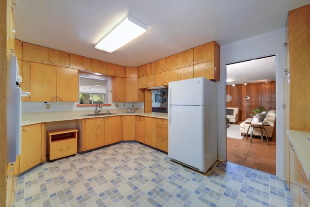 3804 La Hacienda Drive NE, Albuquerque, NM 87110