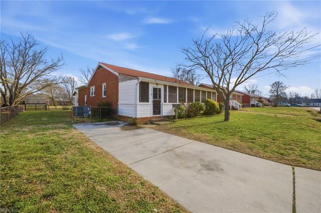 1210 Pansy ST, Hampton, VA 23663