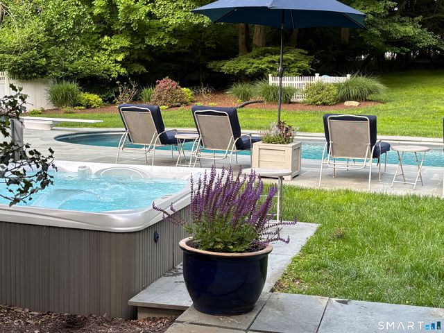161 Sherwood Drive, Fairfield, CT 06890