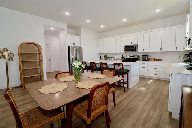 1312 S Birch Avenue, Springfield, MO 65802