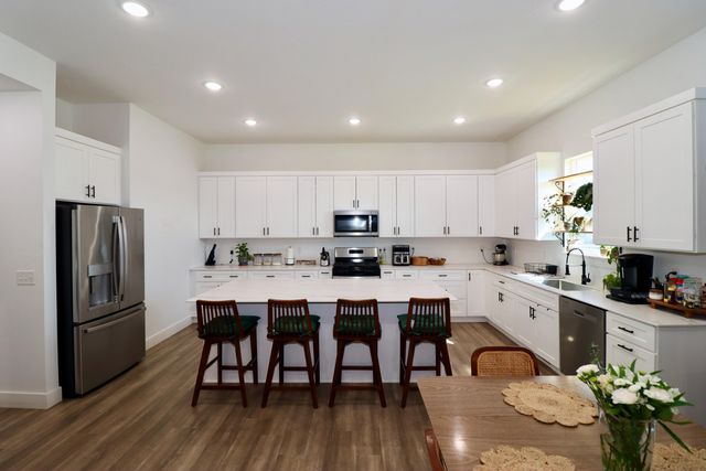 1312 S Birch Avenue, Springfield, MO 65802