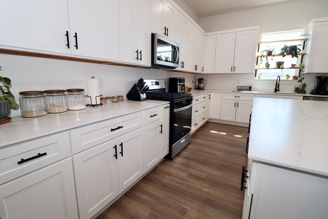 1312 S Birch Avenue, Springfield, MO 65802