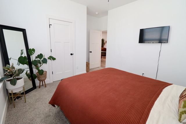 1312 S Birch Avenue, Springfield, MO 65802