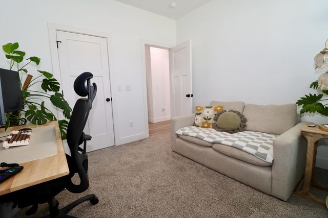 1312 S Birch Avenue, Springfield, MO 65802