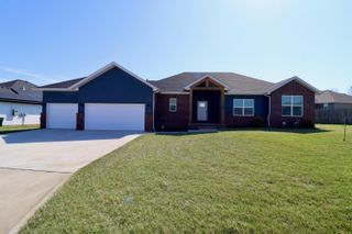 1312 S Birch Avenue, Springfield, MO 65802