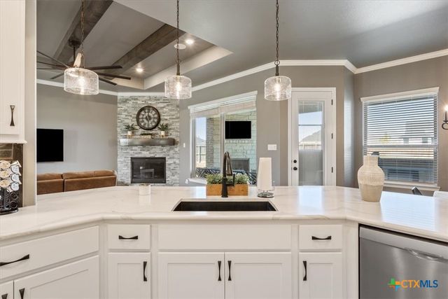 5537 Hollow Loop, Salado, TX 76571