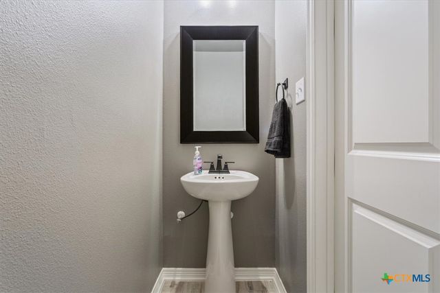 5537 Hollow Loop, Salado, TX 76571