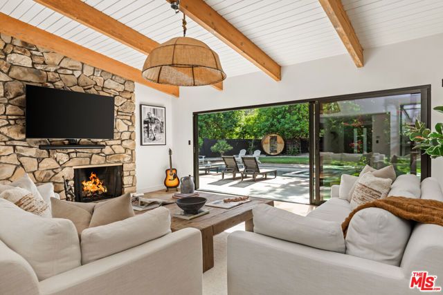 5831 Elba Place, Woodland Hills (los Angeles), CA 91367