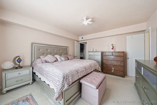 4446 E 68th Street 392, Tulsa, OK 74136