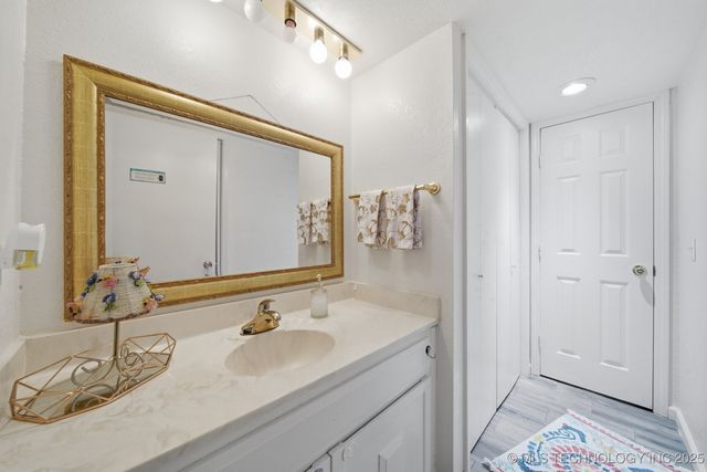 4446 E 68th Street 392, Tulsa, OK 74136