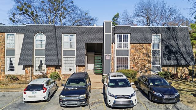 4446 E 68th Street 392, Tulsa, OK 74136