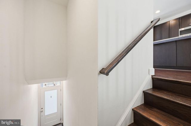 5179 RIDGEVIEW RETREAT DR, Chantilly, VA 20151