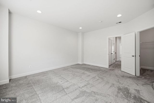 5179 RIDGEVIEW RETREAT DR, Chantilly, VA 20151