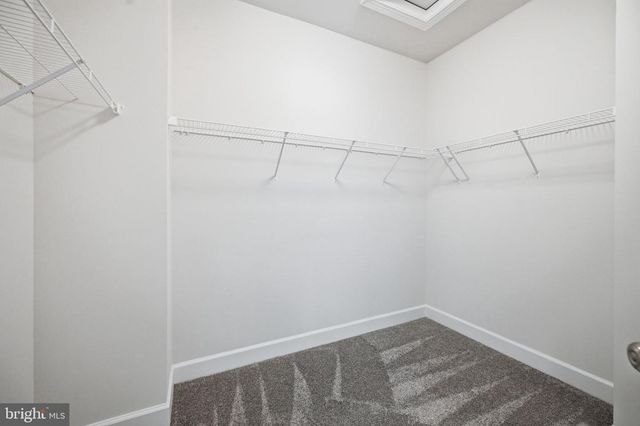 5179 RIDGEVIEW RETREAT DR, Chantilly, VA 20151