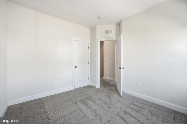 5179 RIDGEVIEW RETREAT DR, Chantilly, VA 20151