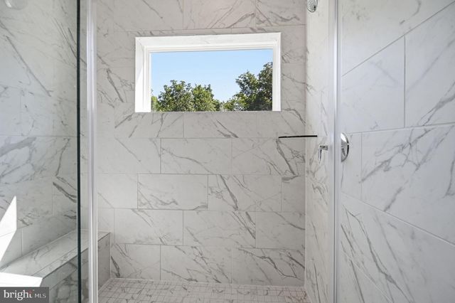 5179 RIDGEVIEW RETREAT DR, Chantilly, VA 20151
