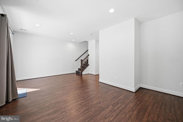5179 RIDGEVIEW RETREAT DR, Chantilly, VA 20151