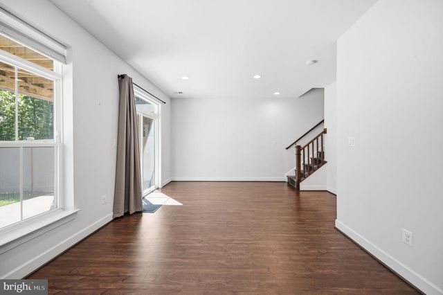 5179 RIDGEVIEW RETREAT DR, Chantilly, VA 20151