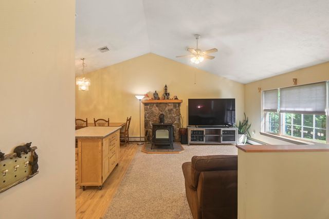759 Old New Ipswich Road, Rindge, NH 03461