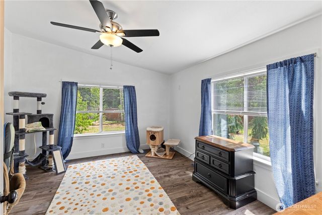 8324 Golden Valley Blvd, Maple Falls, WA 98266