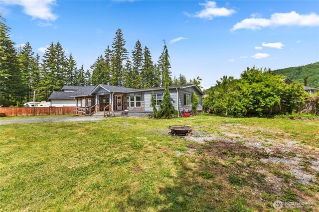 8324 Golden Valley Blvd, Maple Falls, WA 98266