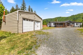 8324 Golden Valley Blvd, Maple Falls, WA 98266
