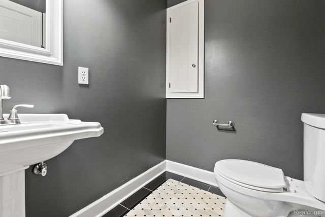 3215 Edgevale Drive, Bedford Township, MI 48144