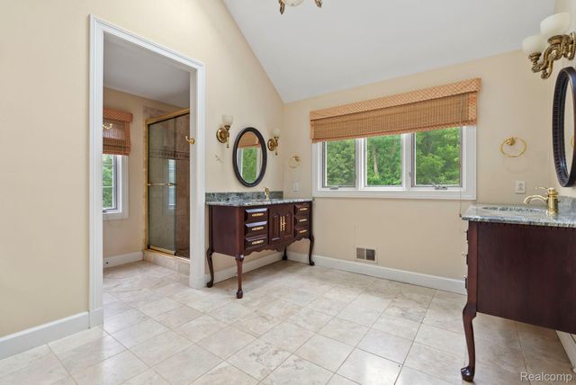 3215 Edgevale Drive, Bedford Township, MI 48144