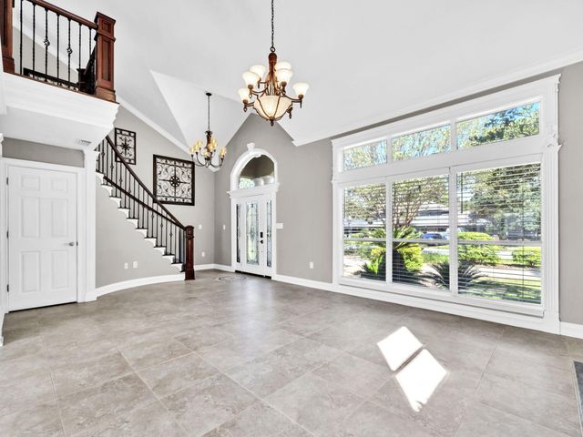 170 Baywind Drive, Niceville, FL 32578