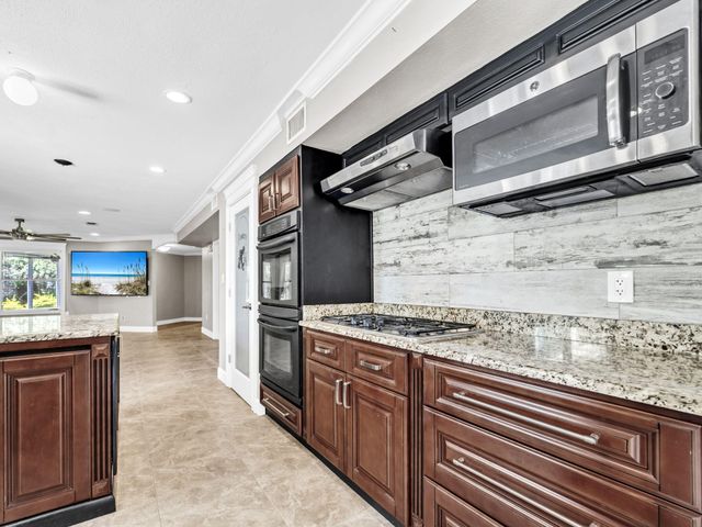 170 Baywind Drive, Niceville, FL 32578