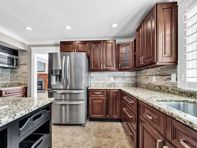 170 Baywind Drive, Niceville, FL 32578