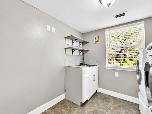 170 Baywind Drive, Niceville, FL 32578