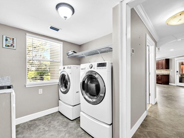 170 Baywind Drive, Niceville, FL 32578