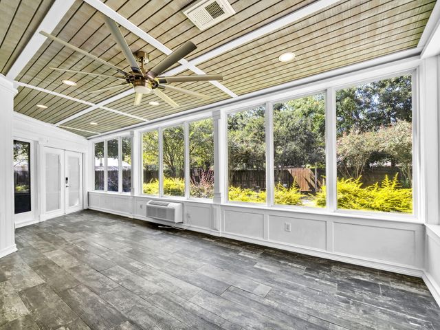 170 Baywind Drive, Niceville, FL 32578