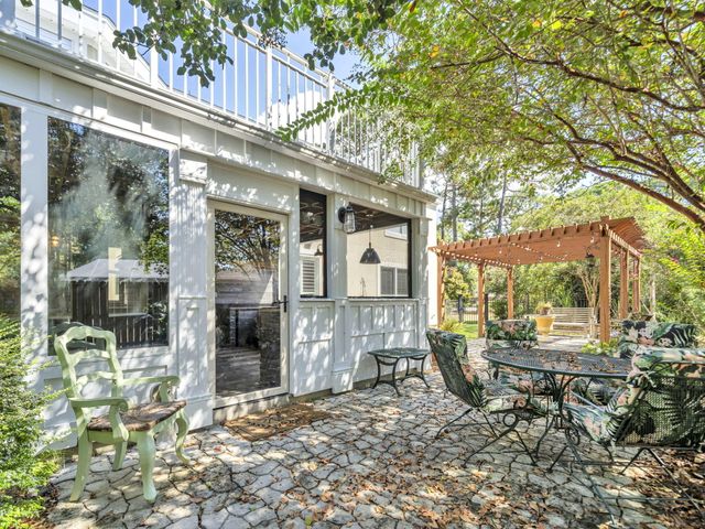 170 Baywind Drive, Niceville, FL 32578