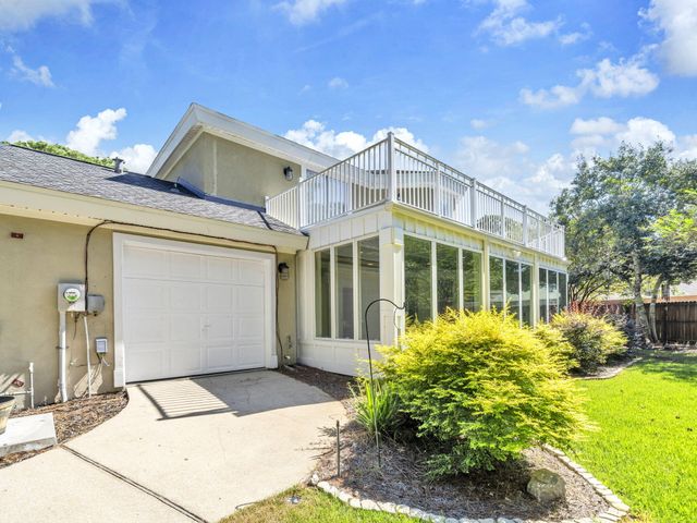 170 Baywind Drive, Niceville, FL 32578