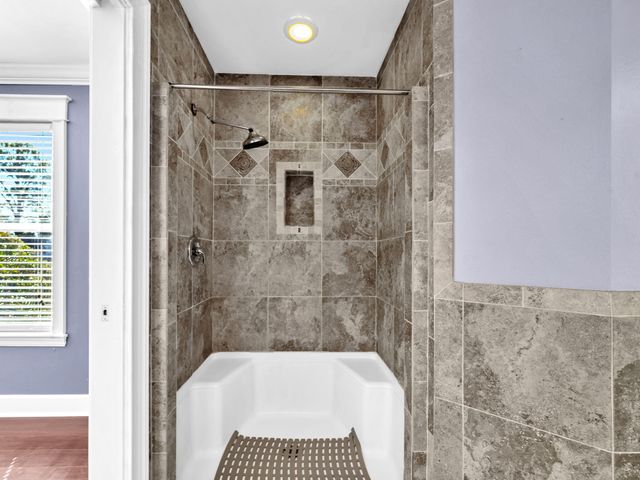 170 Baywind Drive, Niceville, FL 32578