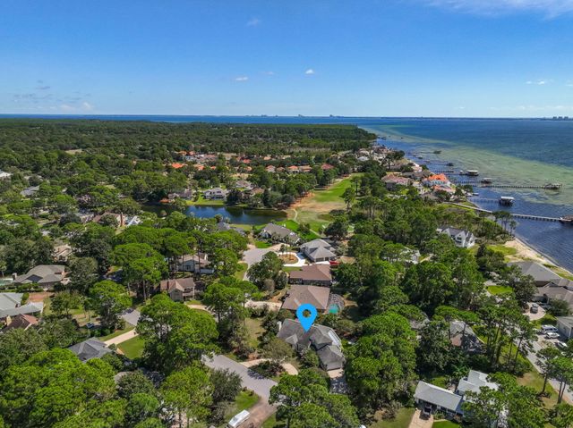 170 Baywind Drive, Niceville, FL 32578