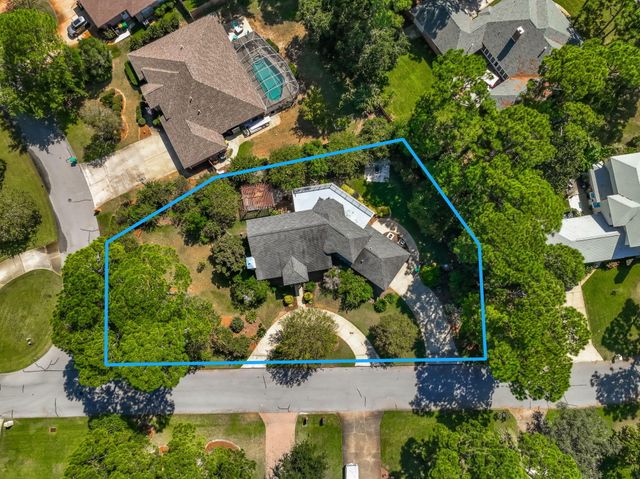 170 Baywind Drive, Niceville, FL 32578