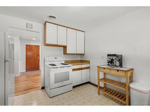 3061 Worchester St, Aurora, CO 80011