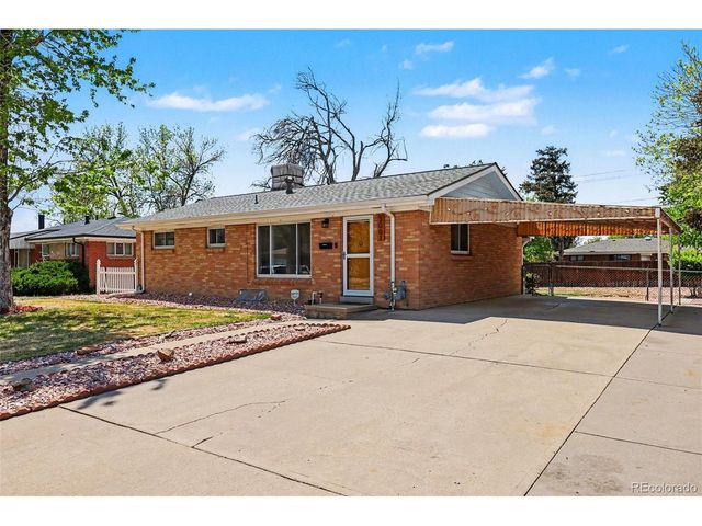 3061 Worchester St, Aurora, CO 80011