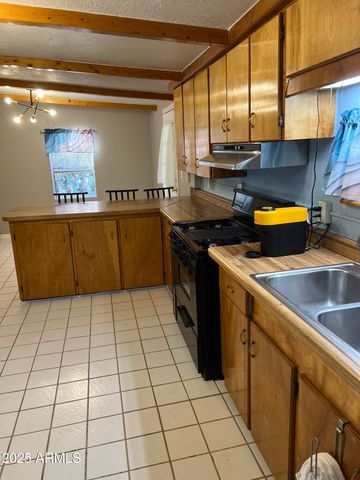 5742 S CENTRAL Drive, Globe, AZ 85501