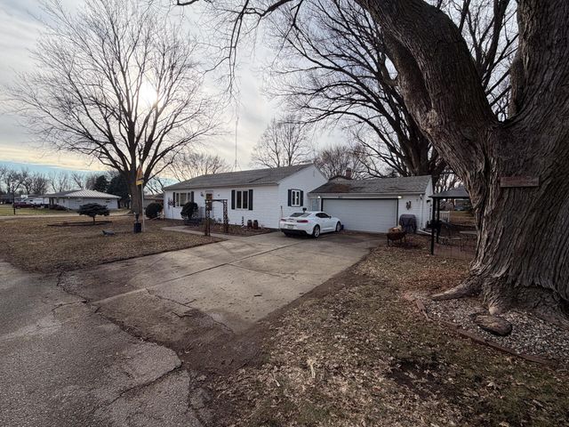 401 CENTER Street, Battle Creek, IA 51006